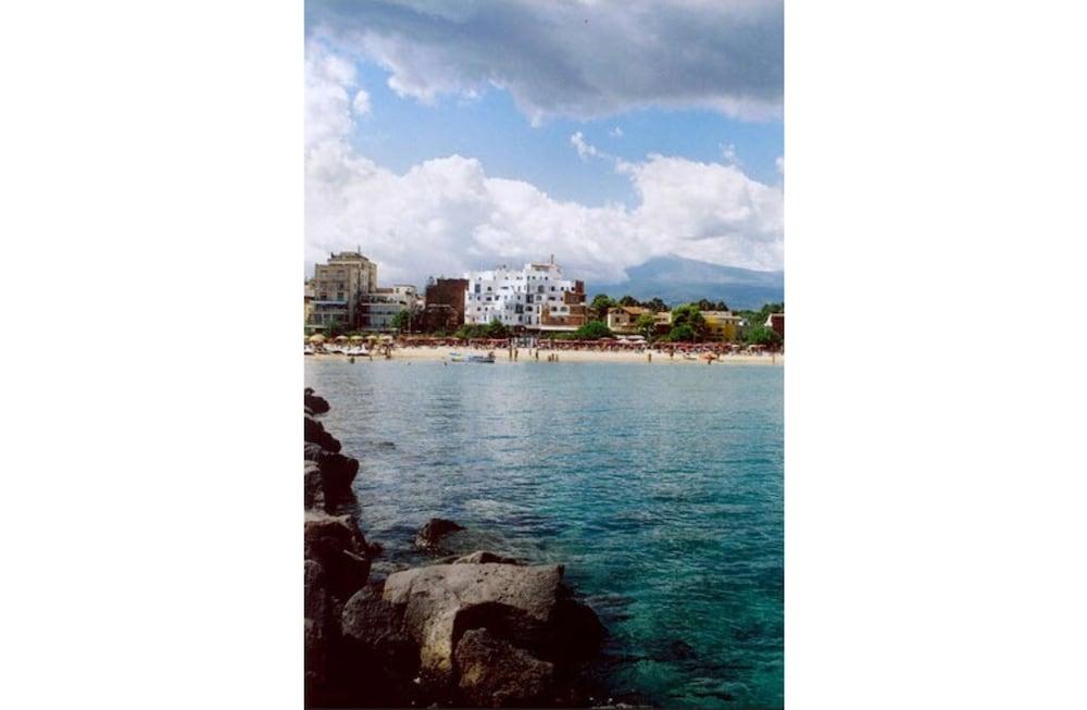 Villa Athena Giardini Naxos Dış mekan fotoğraf